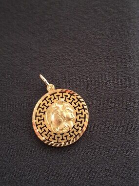 18K Gold Greek Key Warrior Medallion Pendant 750 Double Sided 20mm
